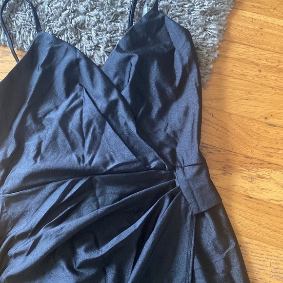 Fashion Q Black Waist Wrap Around Mini Spaghetti Dress Size Medium - Picture 2 of 12